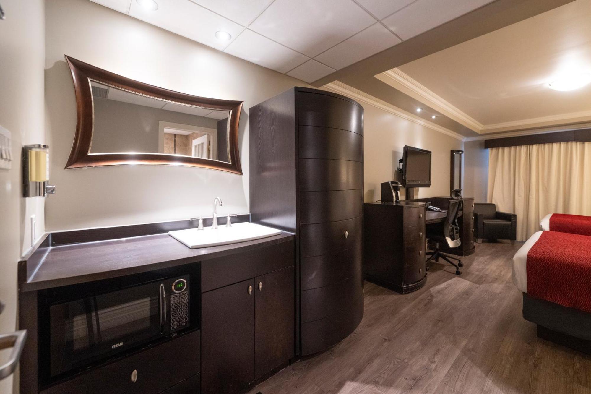 Hotel & Suites Le Dauphin دروموندفيل المظهر الخارجي الصورة