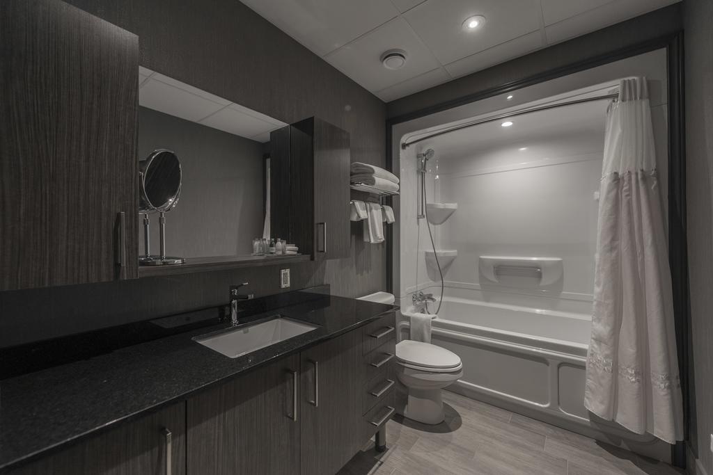 Hotel & Suites Le Dauphin دروموندفيل المظهر الخارجي الصورة